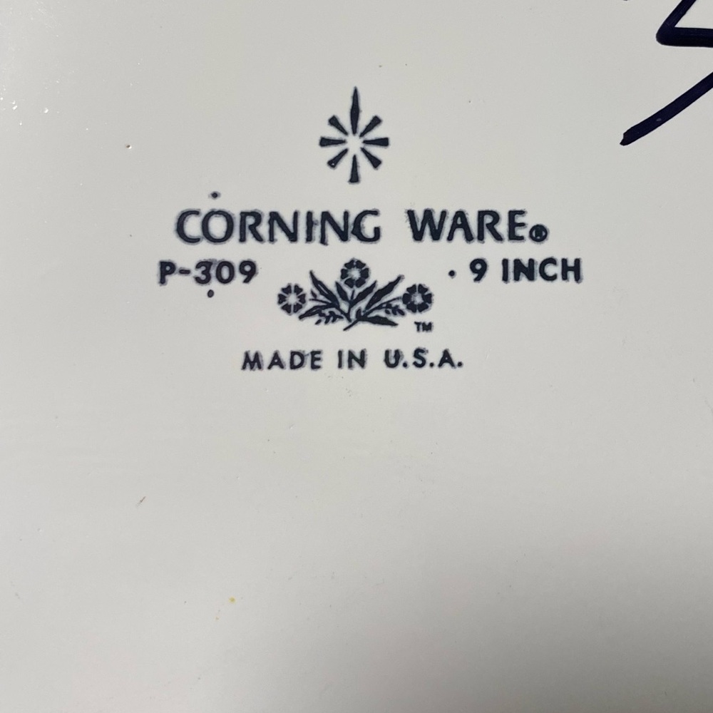 VINTAGE CORNING WARE  9 INCH PIE PLATE - Picture 3 of 4